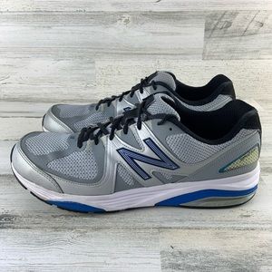 motion control running shoes